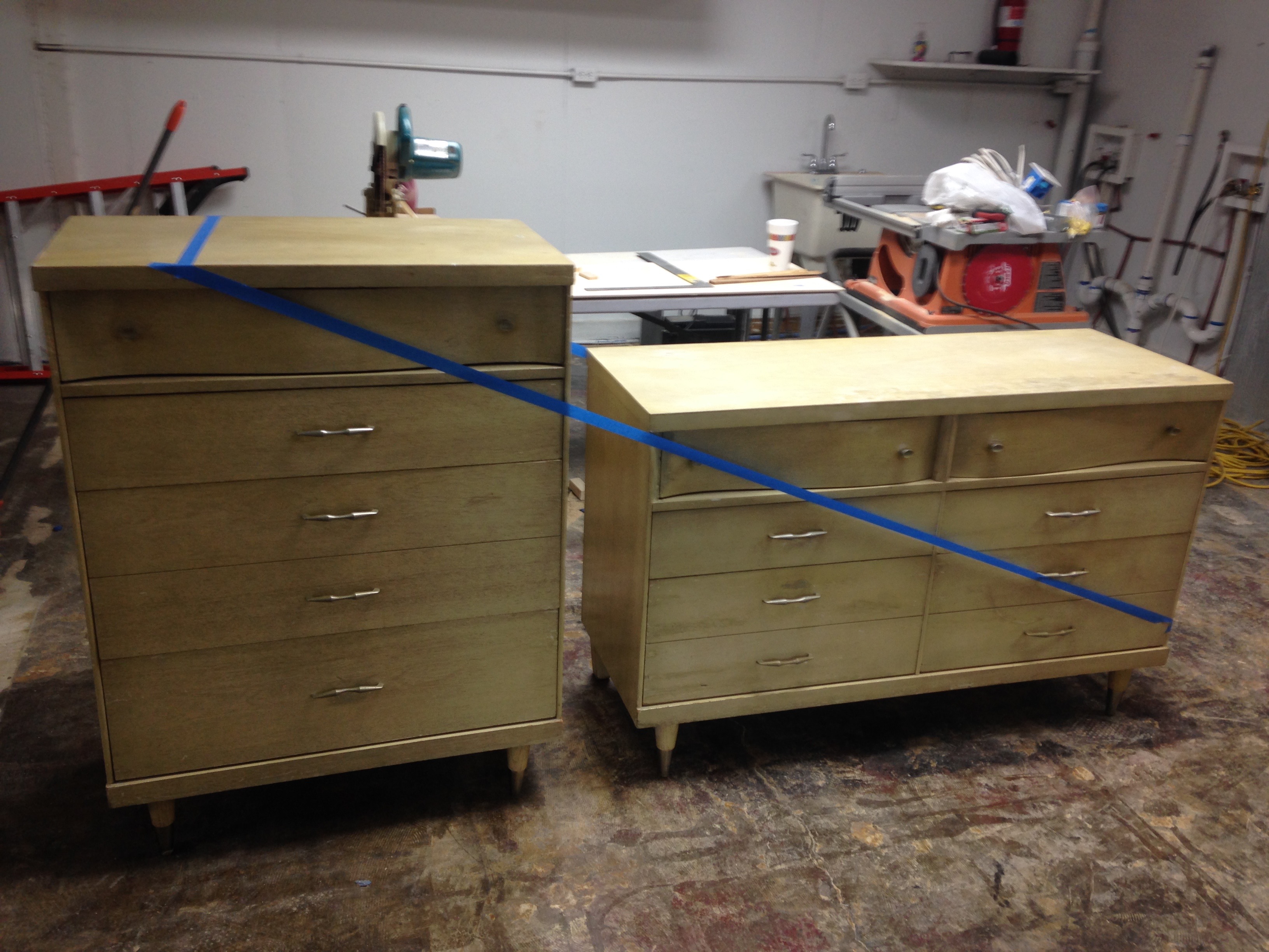 MODIFIED DRESSER SET, view 3