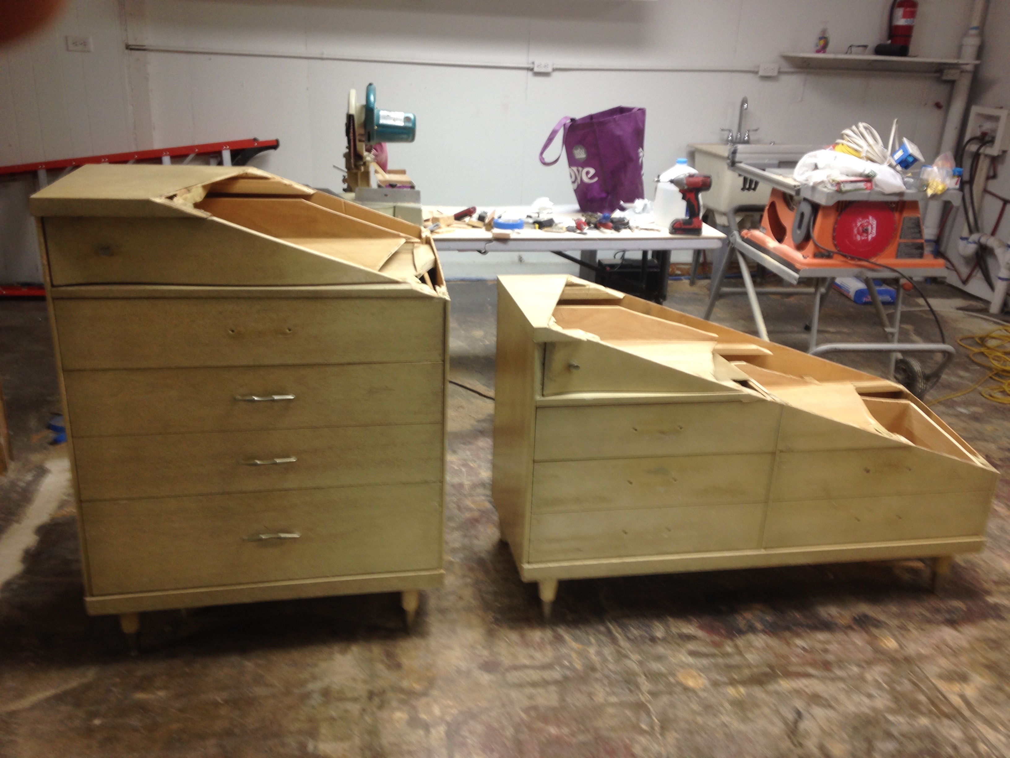 MODIFIED DRESSER SET, view 5